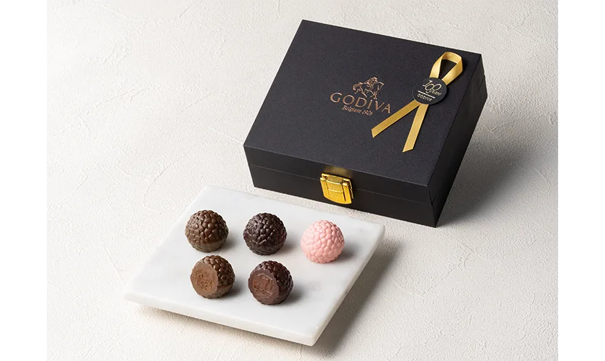 ゴディバ創業100周年記念!「スター シェフ コレクション ジュエル オブ ジ アース」~2026年1月15日(木)より期間限定販売~