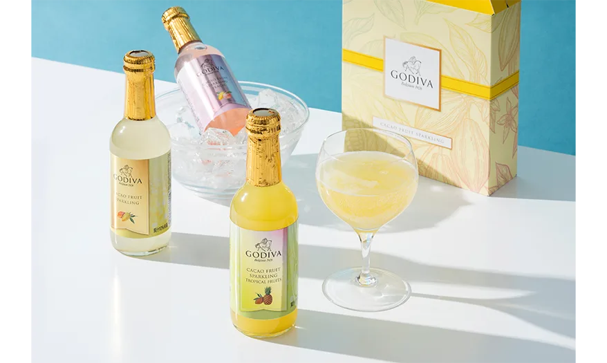 カカオの実に秘められた「カカオフルーツ」を味わうスパークリングドリンク！新フレーバー「トロピカルフルーツ」誕生、カカオフルーツの炭酸シリーズ全3種類展開～2026年5月1日（金）より期間限定～