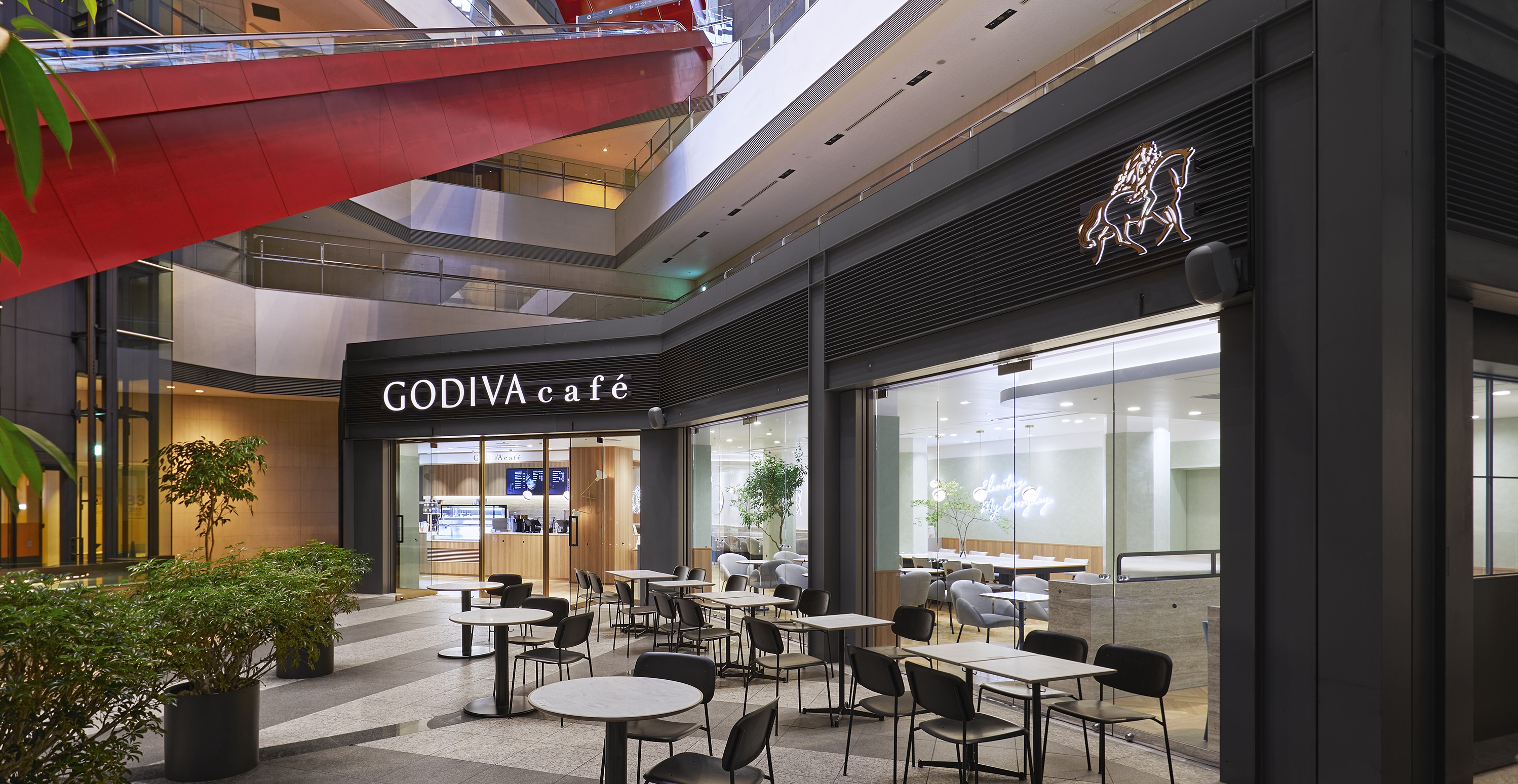 GODIVA cafe Minatomirai