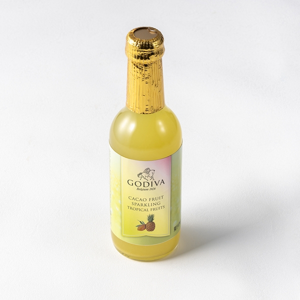 カカオ フルーツ スパークリング トロピカルフルーツ（245ml）