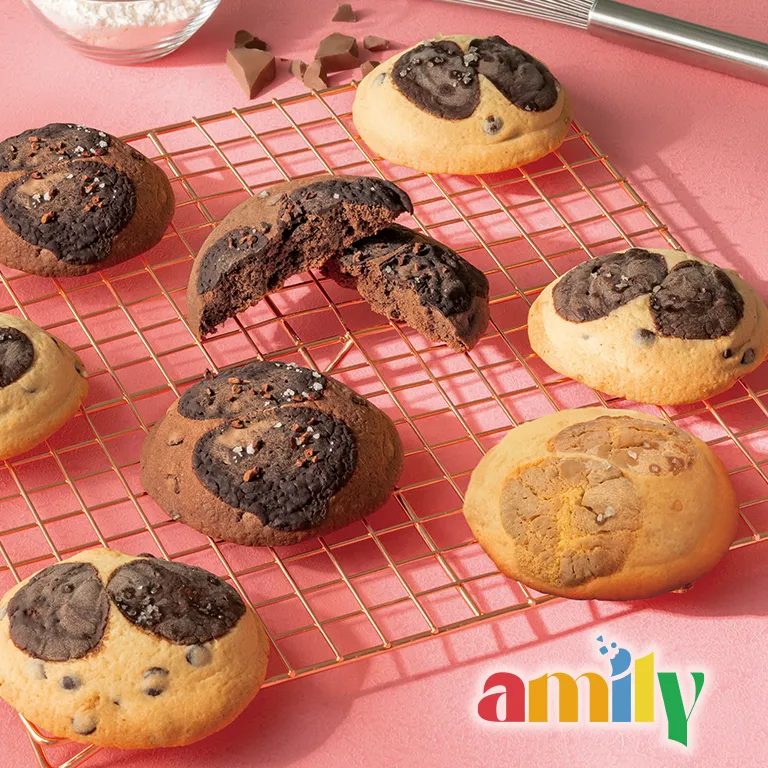 amily コラボレーション