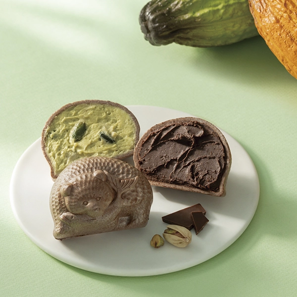 熊もなか ダークチョコレートとピスタチオ